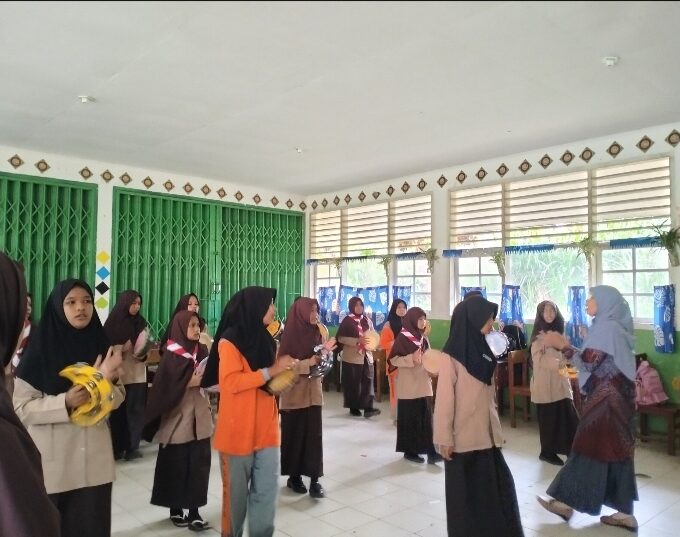 MTsN 5 Solok Selatan lestarikan dan kembangkan kesenian Islam melalui ekstrakurikuler qasidah