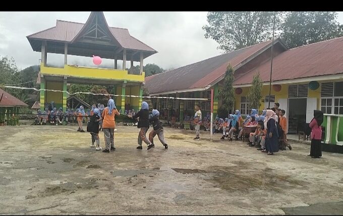 Hari pertama kegiatan classmeeting